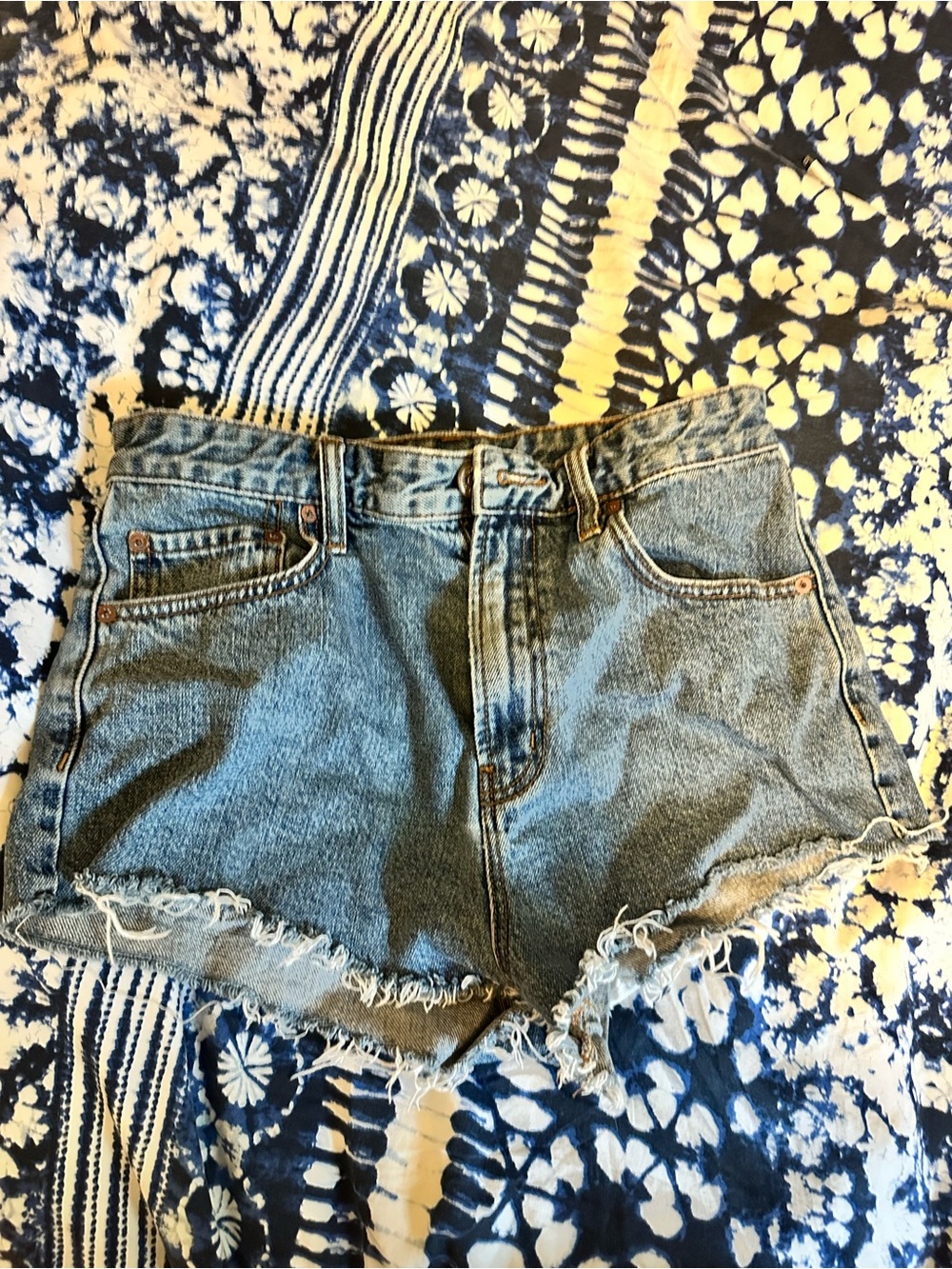 29 cheeky Classic High-Waist Women's Denim Shorts - Light Blue